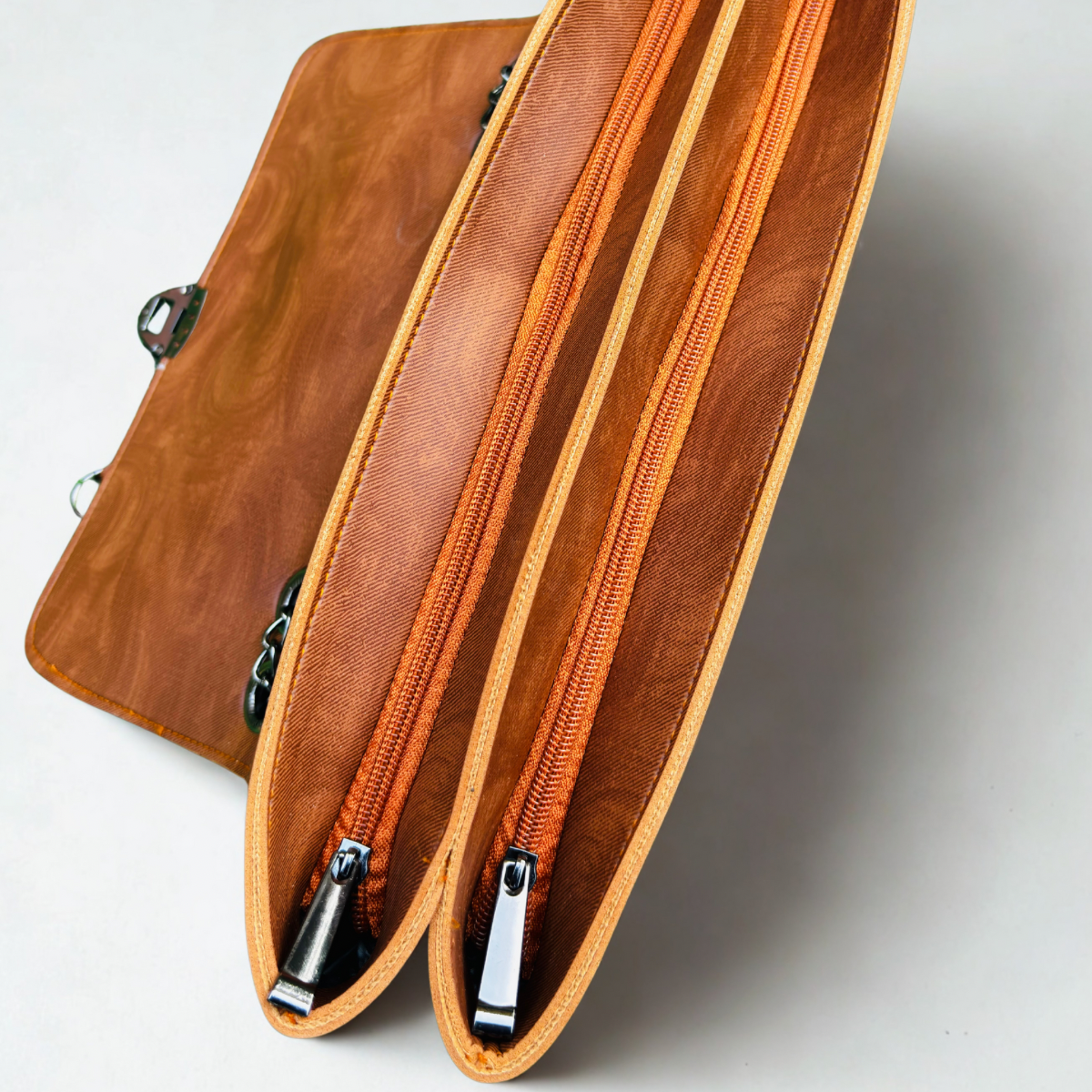 The Elegance Flap - Amber